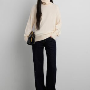 TURTLENECK SWEATER